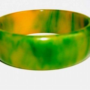 Marbleized End of Day Butterscotch Spinach green Bakelite Vintage Wide bangle